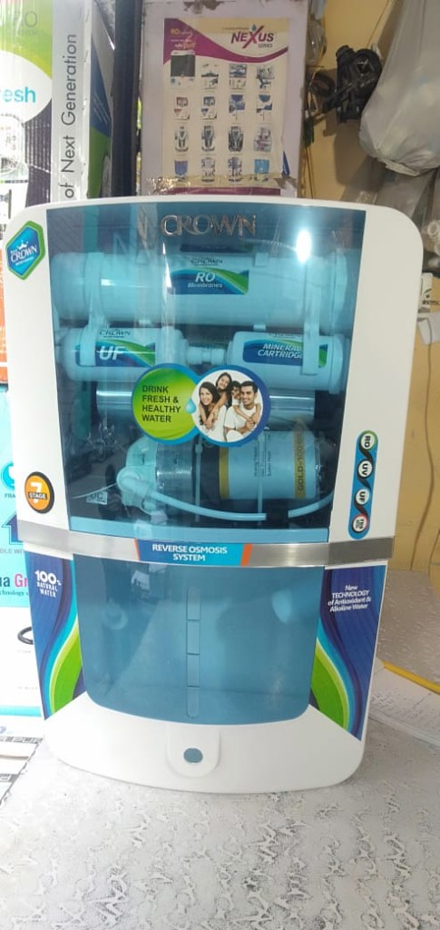 Crown 7-stage RO water purifier with a clear cover